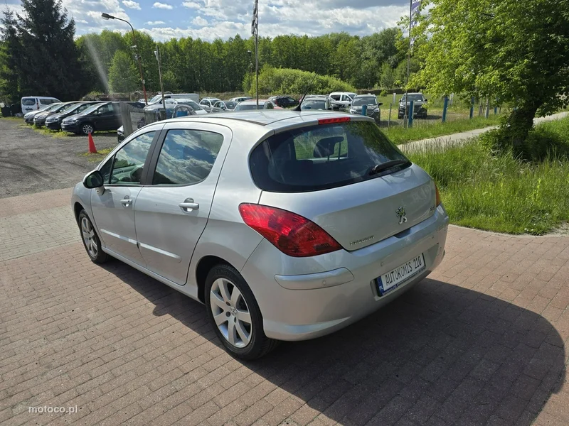 Peugeot 308 5