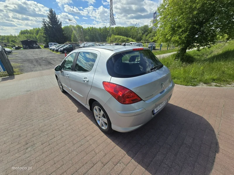 Peugeot 308 7