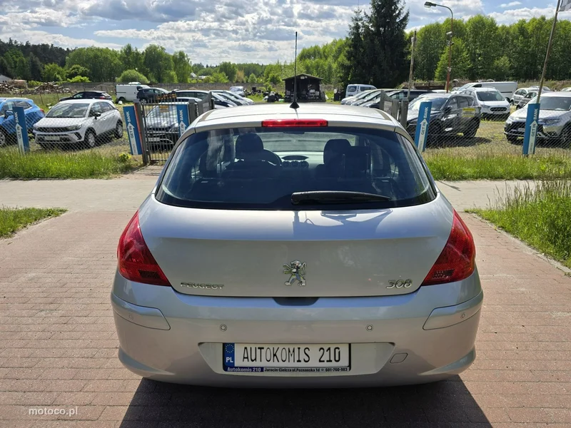 Peugeot 308 8