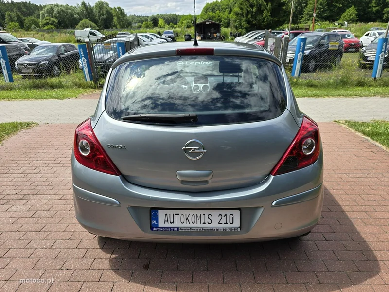 Opel Corsa D 8