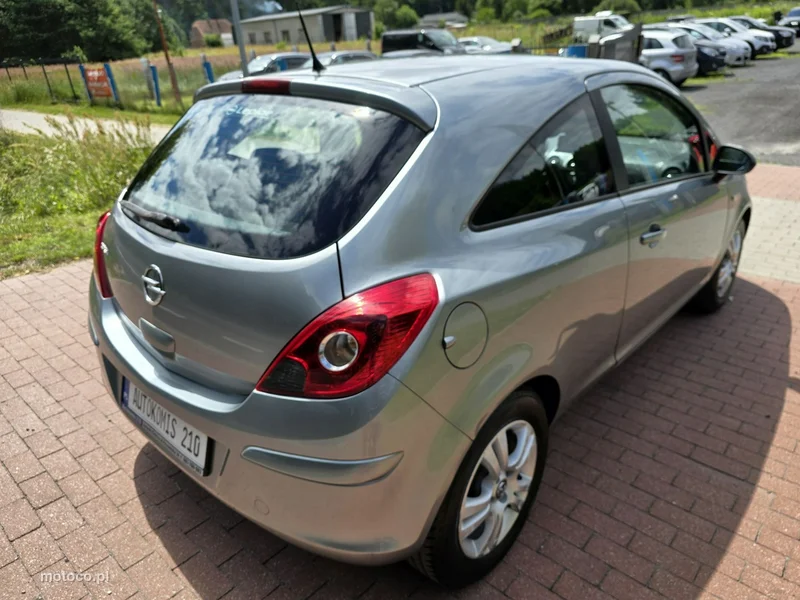 Opel Corsa D 10