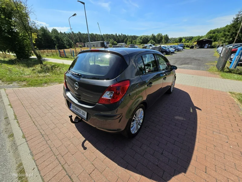 Opel Corsa D 11