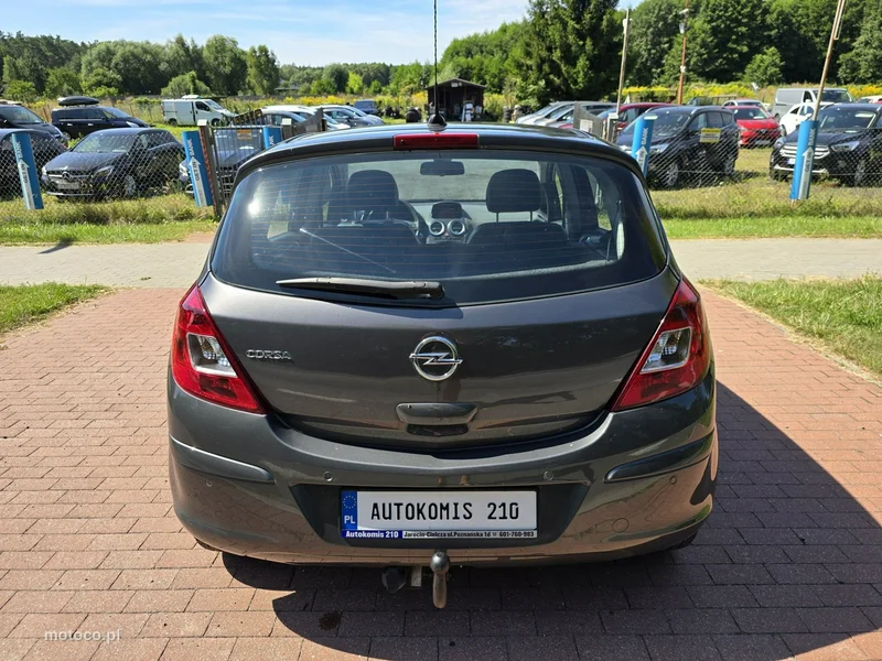 Opel Corsa D 8