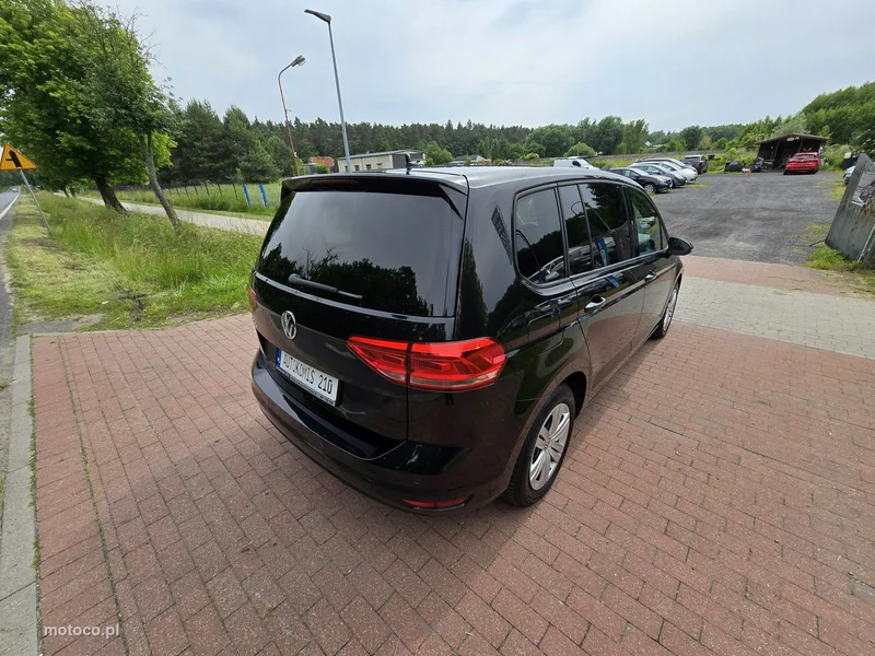 Volkswagen Touran 5T 11