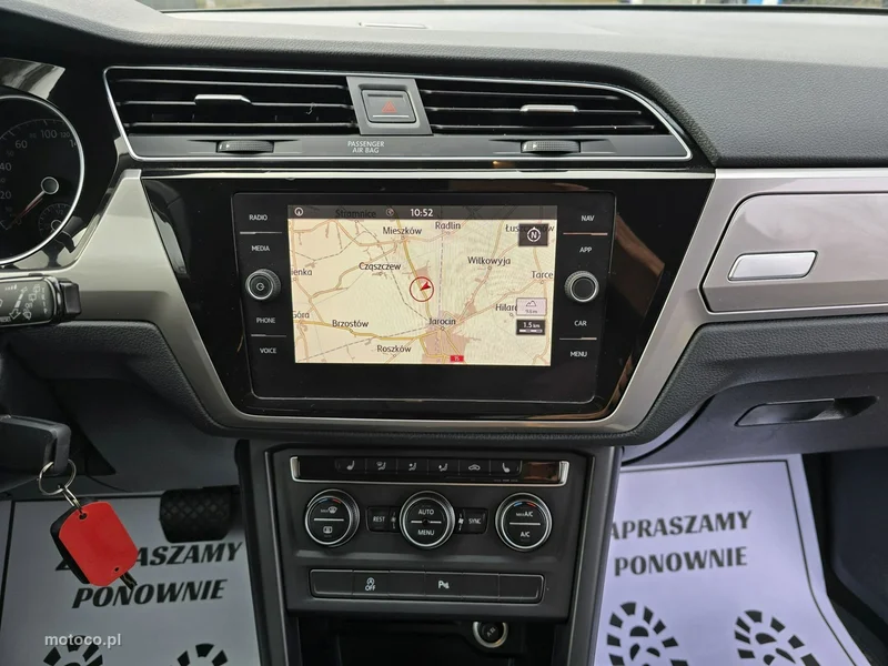 Volkswagen Touran 5T 28