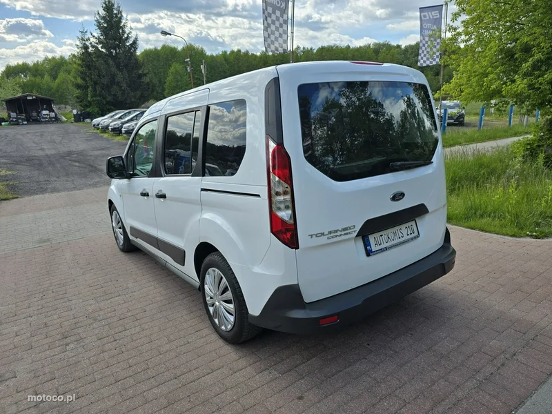 Ford Tourneo Connect 5