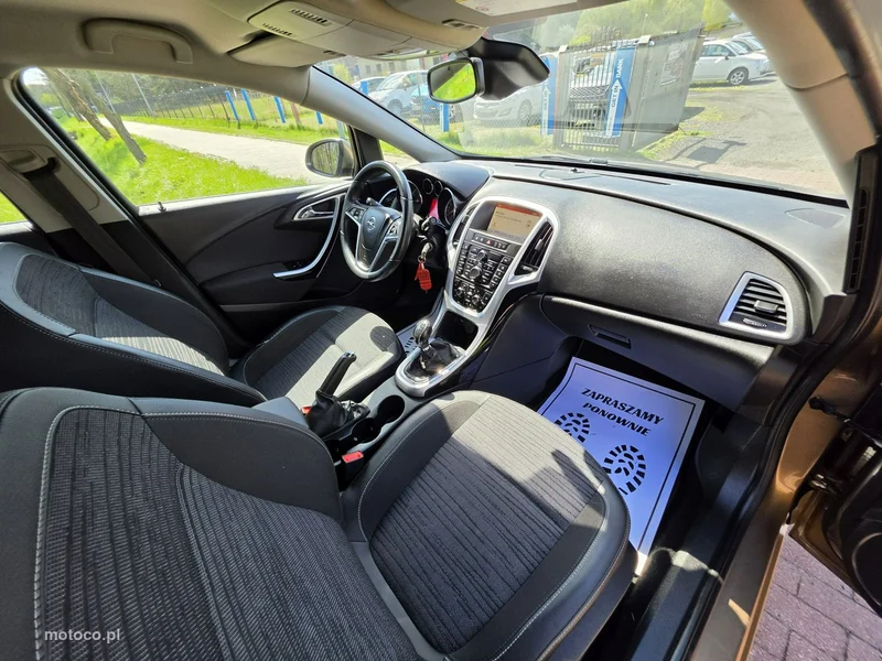 Opel Astra J 18
