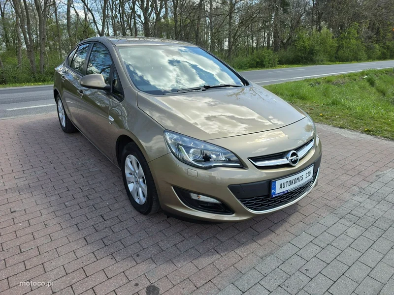 Opel Astra J 10