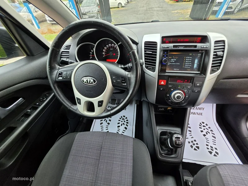 Kia Venga 21
