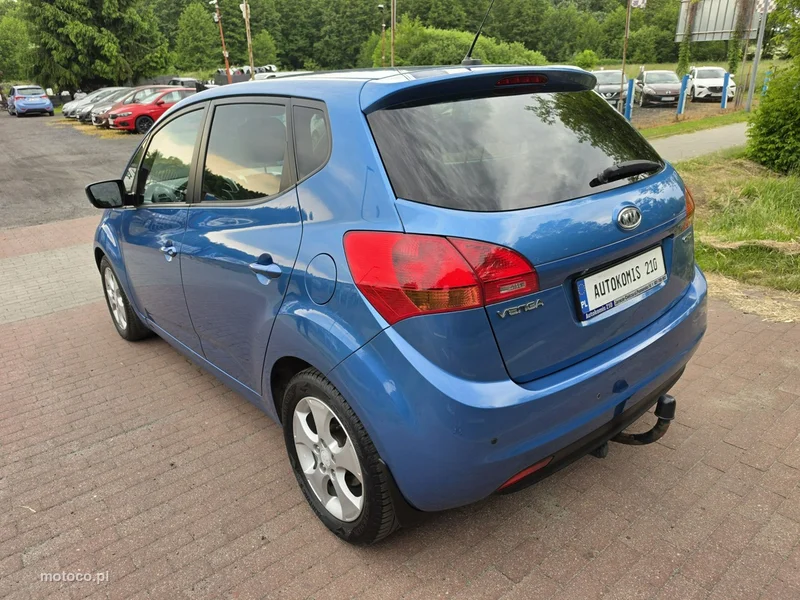 Kia Venga 5