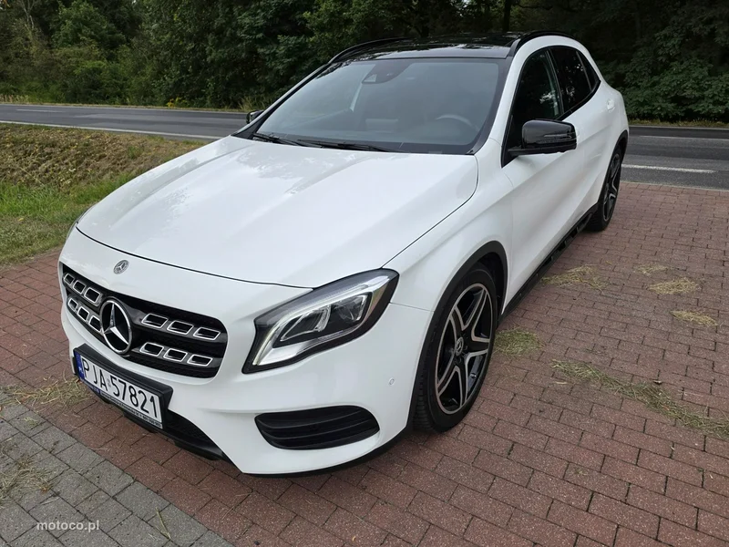 Mercedes-Benz GLA X156 GLA 220 2