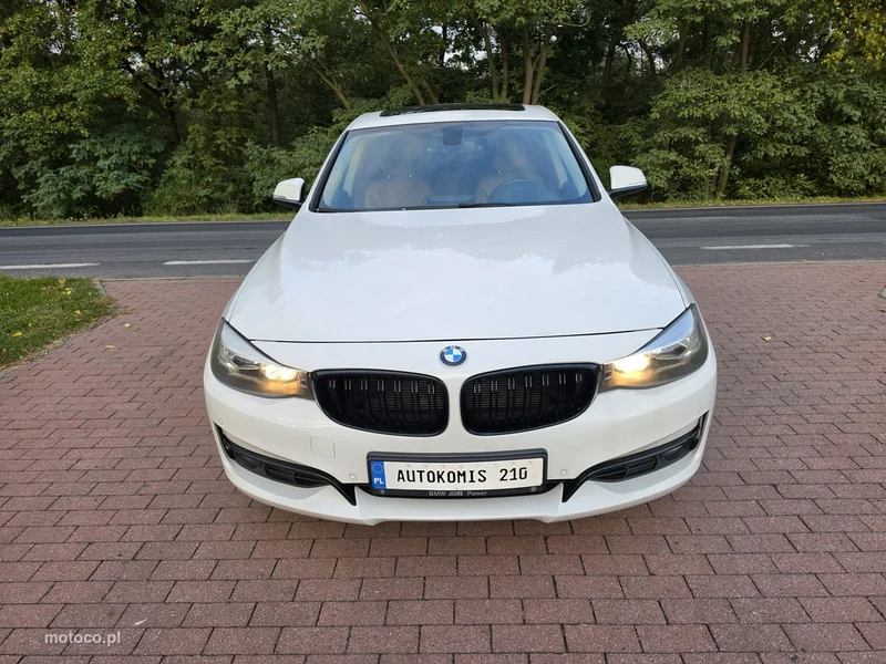 BMW Seria 3 F30 328 12