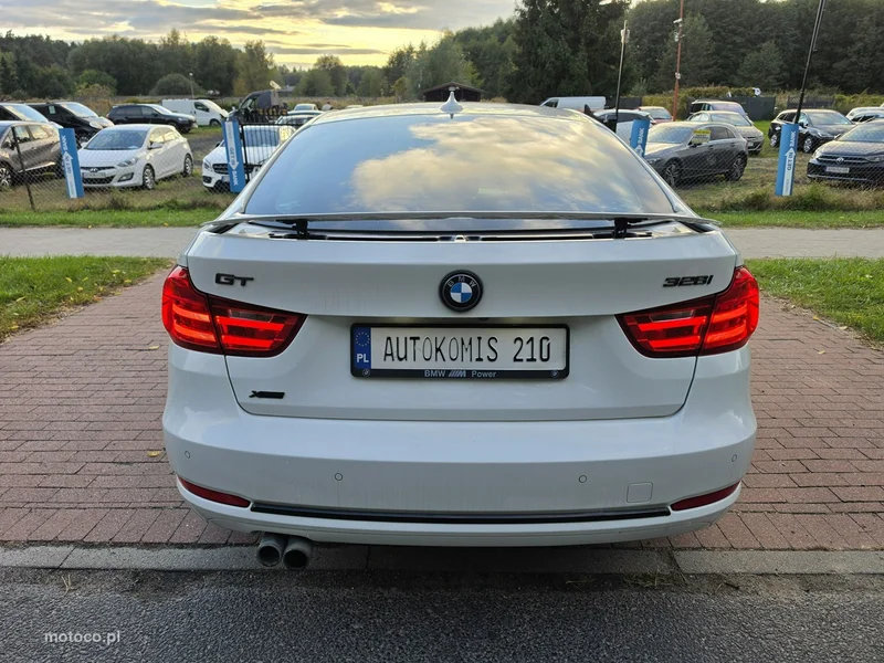 BMW Seria 3 F30 328 6
