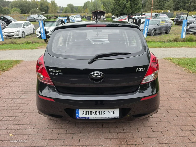Hyundai i20 6