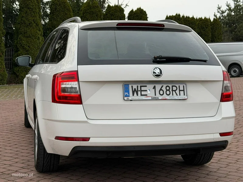 Skoda Octavia III 17