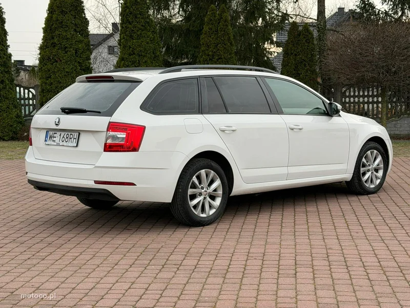 Skoda Octavia III 21