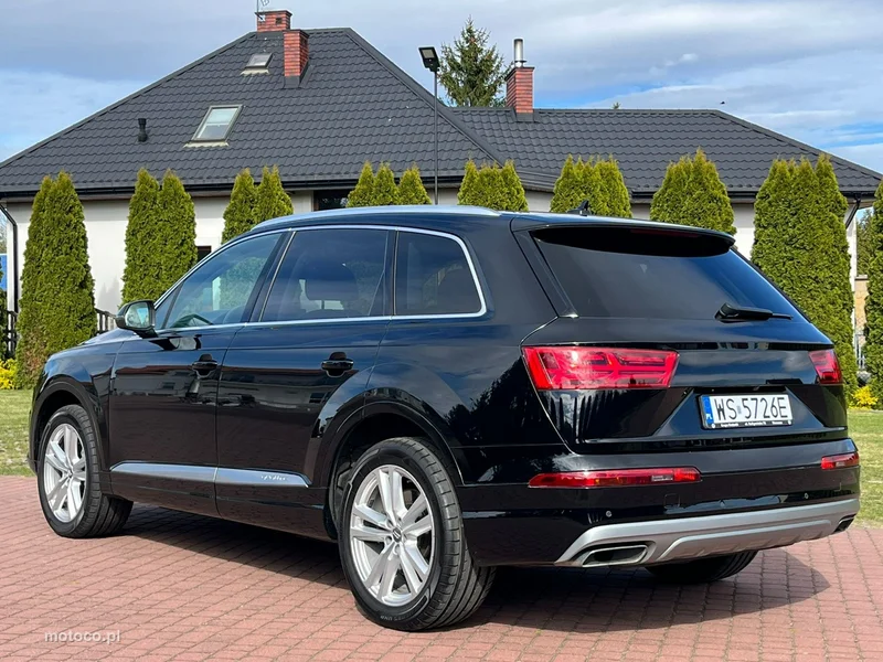 Audi Q7 4M 16