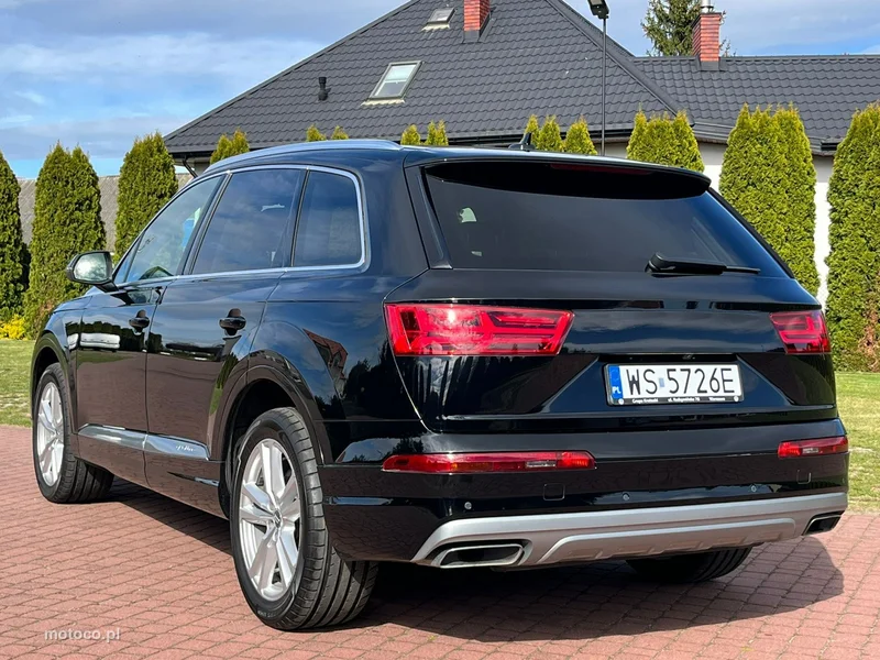 Audi Q7 4M 17