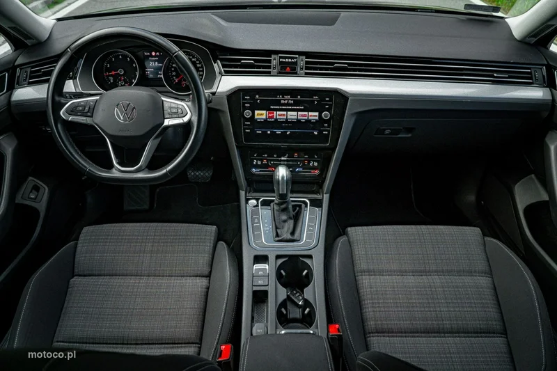 Volkswagen Passat B8 32
