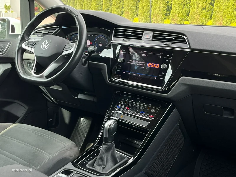 Volkswagen Touran 5T 36