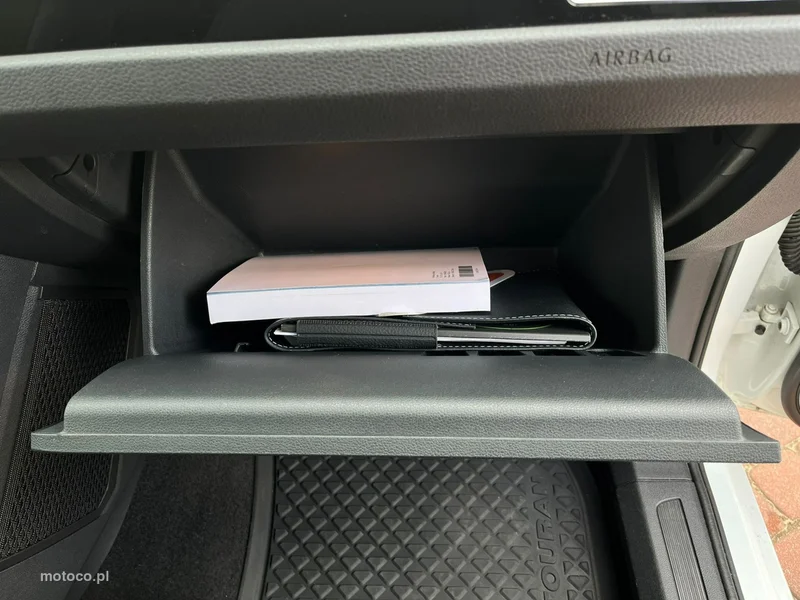 Volkswagen Touran 5T 41