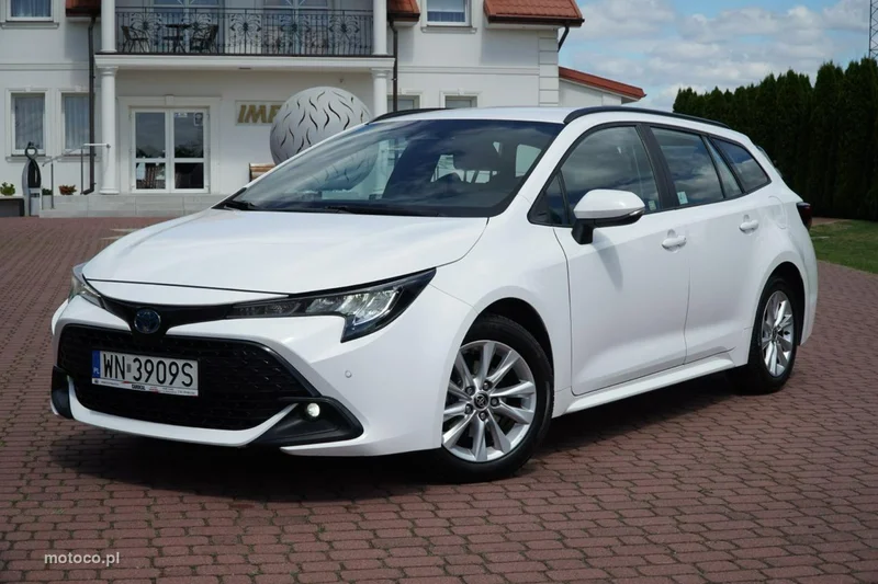 Toyota Corolla E210 12