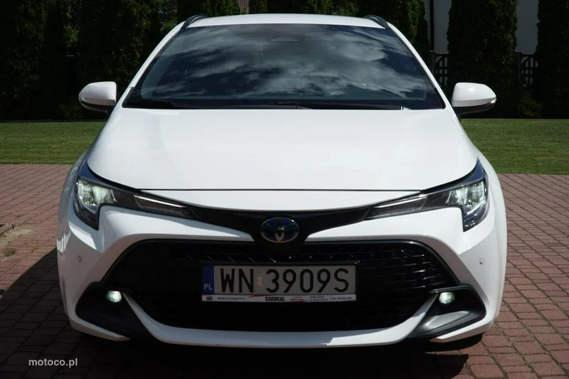 Toyota Corolla E210 9