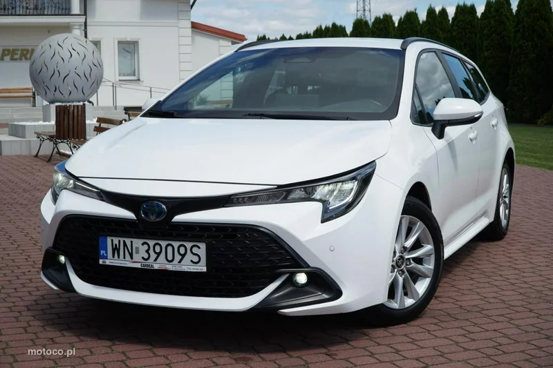 Toyota Corolla E210 10