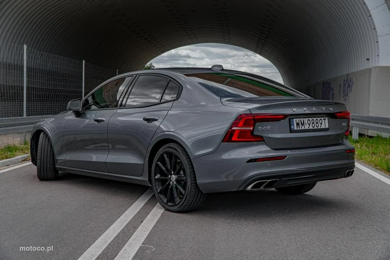 Volvo S60 16