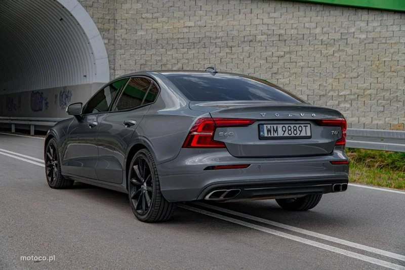 Volvo S60 17