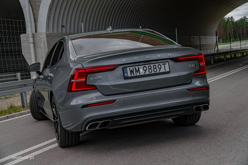 Volvo S60 18