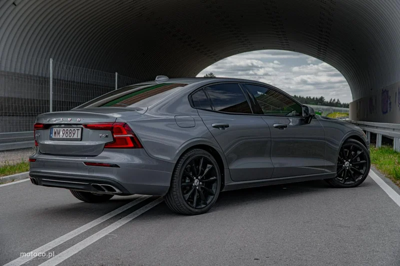 Volvo S60 5