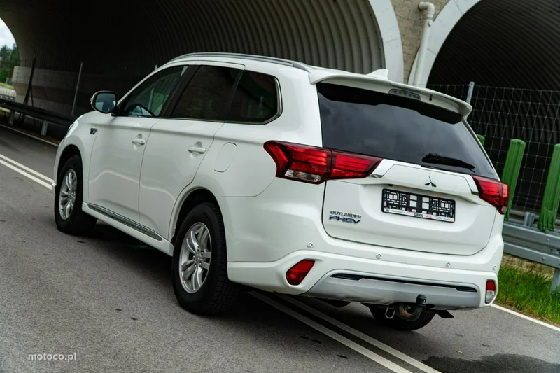 Mitsubishi Outlander 14