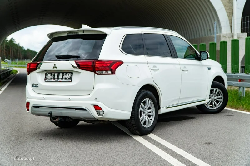 Mitsubishi Outlander 22