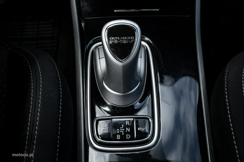 Mitsubishi Outlander 37