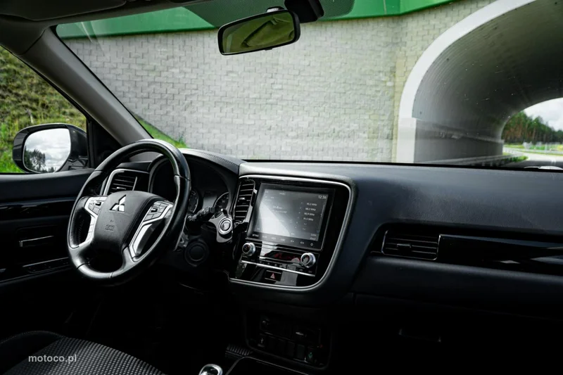 Mitsubishi Outlander 40