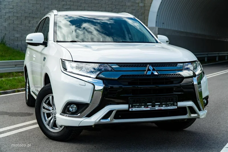 Mitsubishi Outlander 7