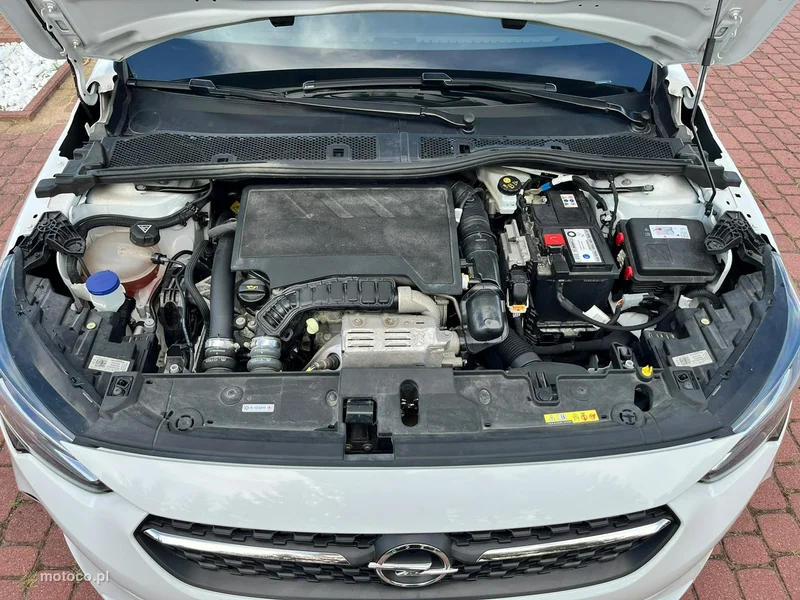 Opel Corsa F 30