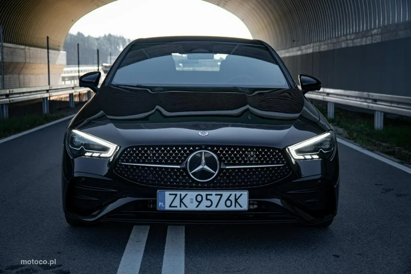 Mercedes-Benz CLA C118 200 26