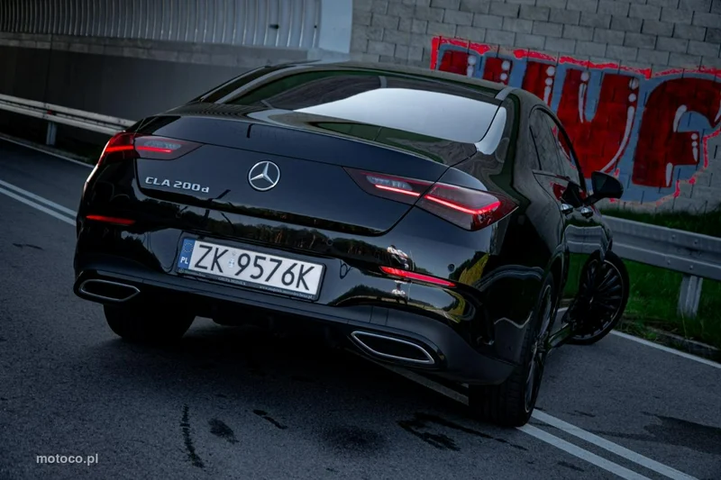 Mercedes-Benz CLA C118 200 4