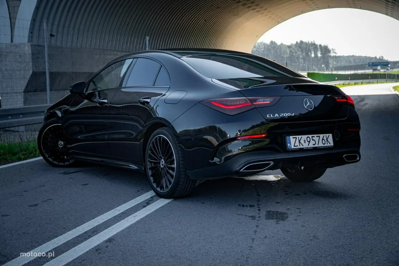 Mercedes-Benz CLA C118 200 33