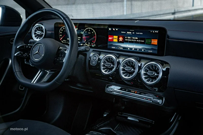 Mercedes-Benz CLA C118 200 8