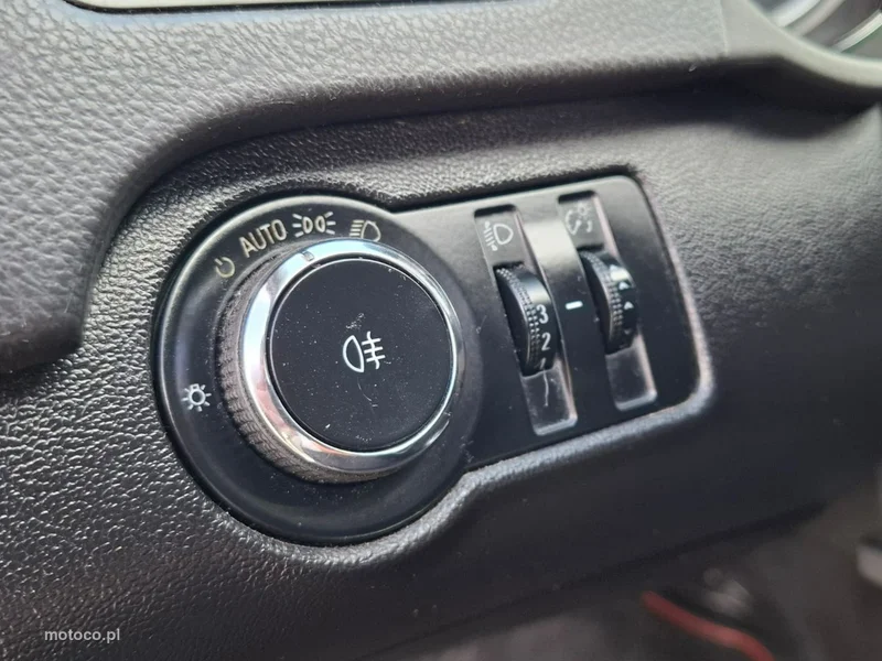 Opel Insignia A 30