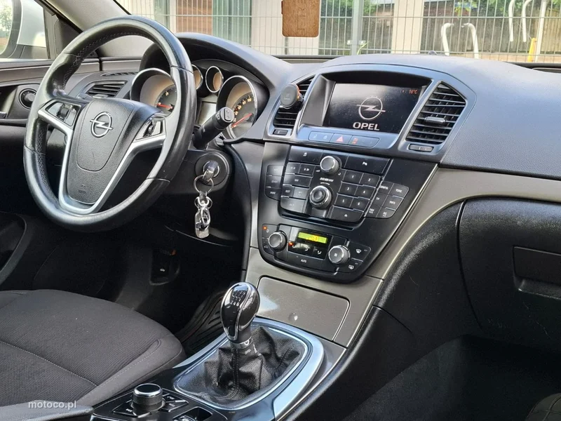 Opel Insignia A 32