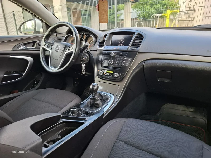 Opel Insignia A 8