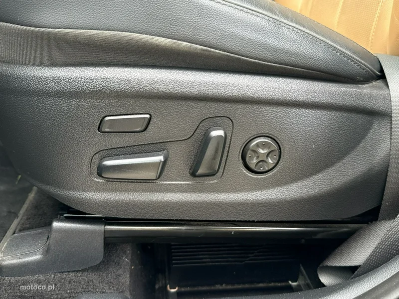 Hyundai SANTA FE 15