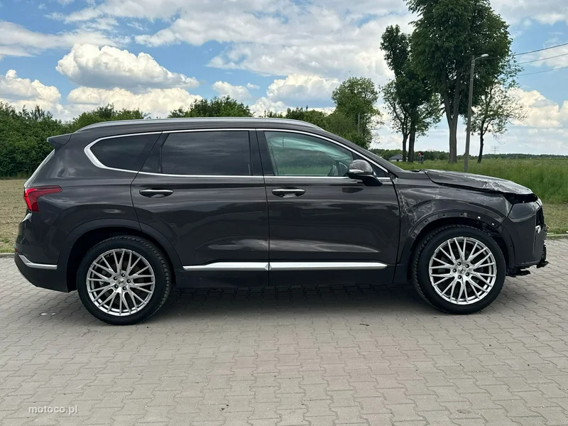 Hyundai SANTA FE 5