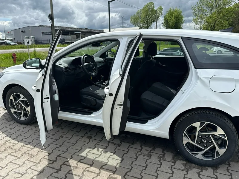 Hyundai i30 11