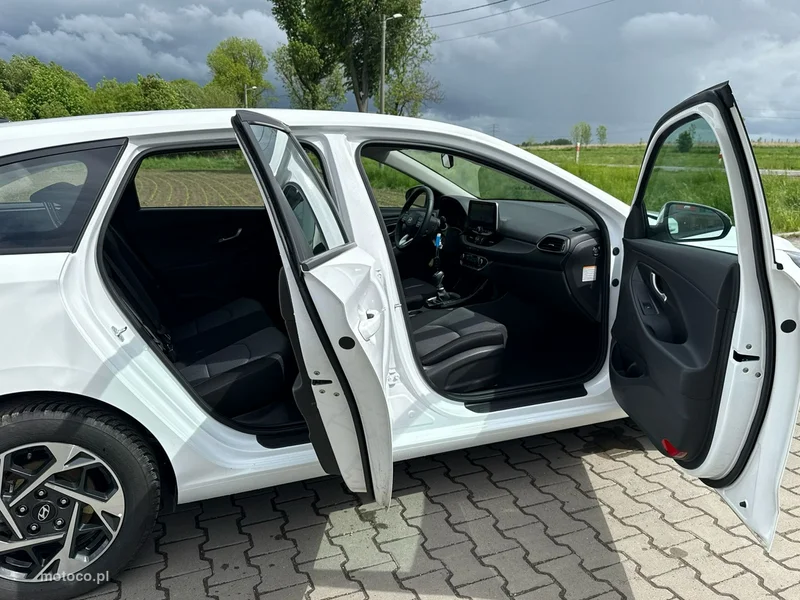 Hyundai i30 16