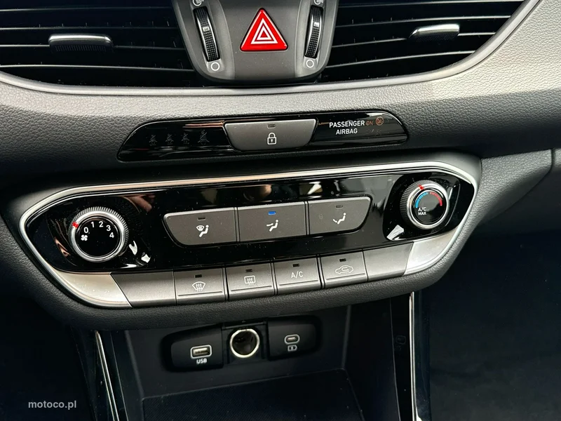 Hyundai i30 25